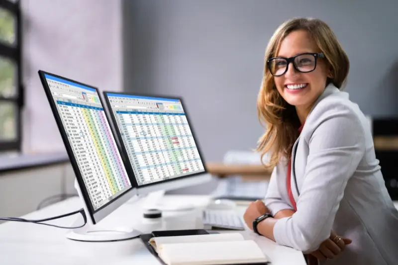 Marketer designing email newsletters and tracking conversion metrics Effective Email Campaigns – Driving Engagement and Sales